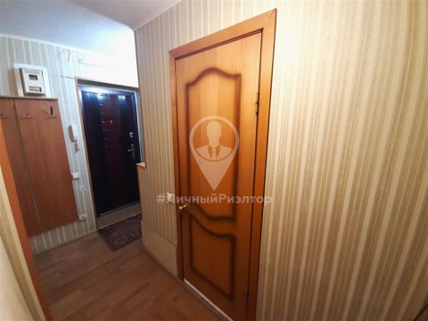 2-к квартира, 1/5 эт., 42м²