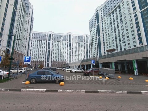 2-к квартира, 17/25 эт., 58м²