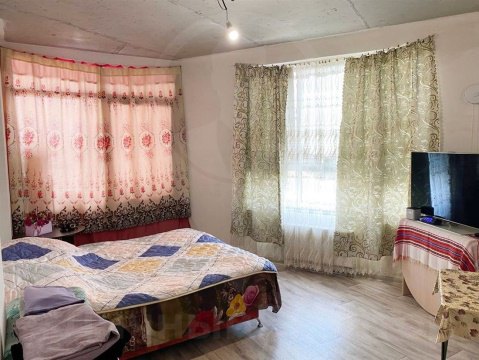 2-к квартира, 6/18 эт., 60м²