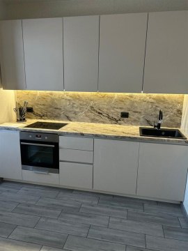 3-к квартира, 5/9 эт., 77м²