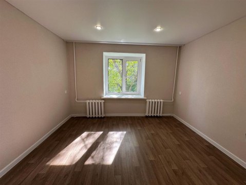 2-к квартира, 4/5 эт., 56м²