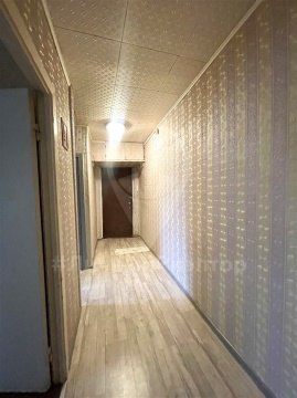 3-к квартира, 1/5 эт., 53м²