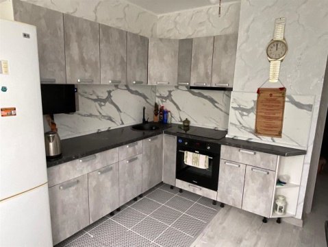 2-к квартира, 3/17 эт., 59м²