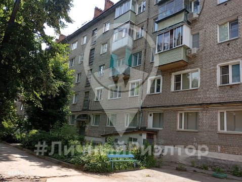 2-к квартира, 5/5 эт., 44м²