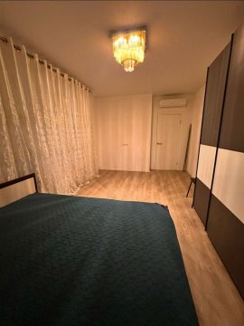 4-к квартира, 4/17 эт., 79м²