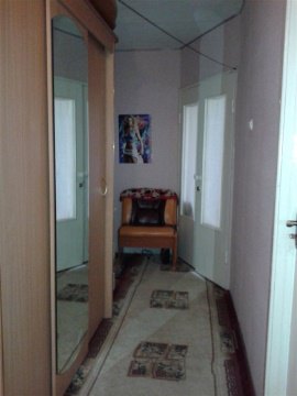 3-к квартира, 9/9 эт., 60м²