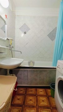 1-к квартира, 8/9 эт., 42м²