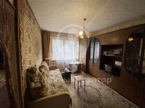 3-к квартира, 4/5 эт., 52м²