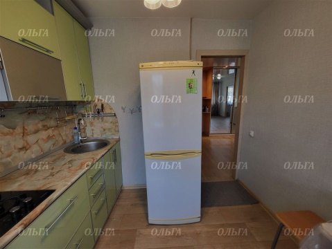2-к квартира, 1/4 эт., 42м²