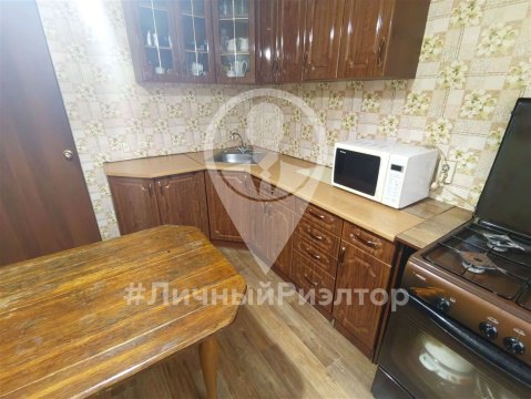 3-к квартира, 1/9 эт., 53м²