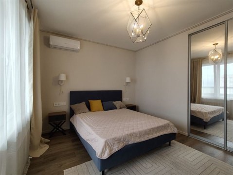 2-к квартира, 17/25 эт., 49м²