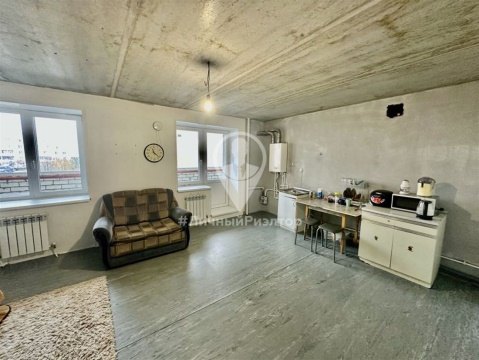 2-к квартира, 2/10 эт., 73м²