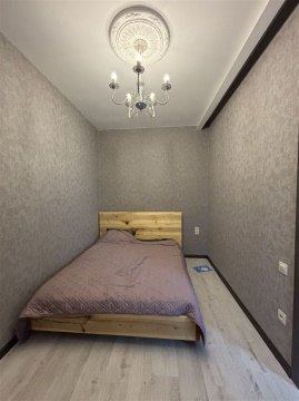 2-к квартира, 1/4 эт., 50м²