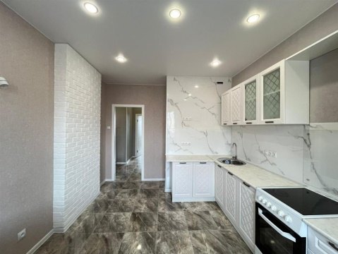 2-к квартира, 11/17 эт., 55м²