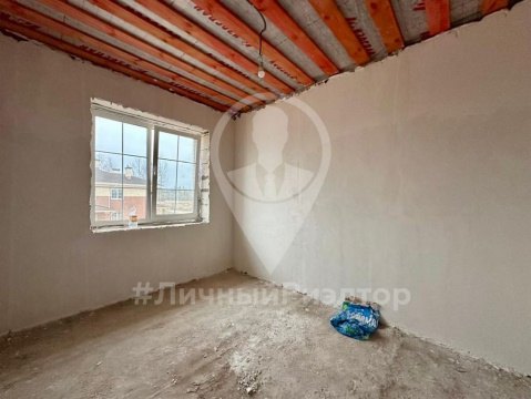 Дом 104м², участок 5 сот.