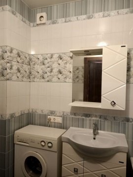 1-к квартира, 3/6 эт., 43м²