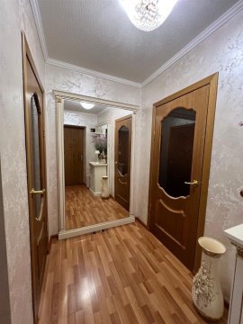 2-к квартира, 3/3 эт., 60м²