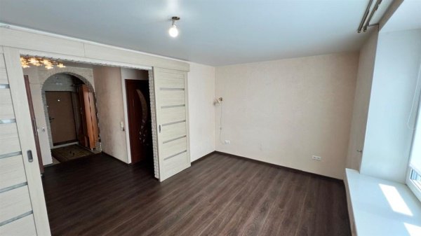 2-к квартира, 10/12 эт., 50м²