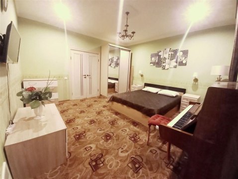 3-к квартира, 2/5 эт., 90м²