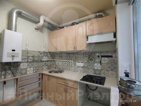 2-к квартира, 5/5 эт., 42м²