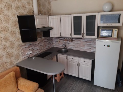 1-к квартира, 1/2 эт., 18м²