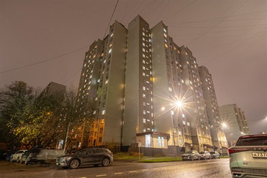 1-к квартира, 10/17 эт., 38м²