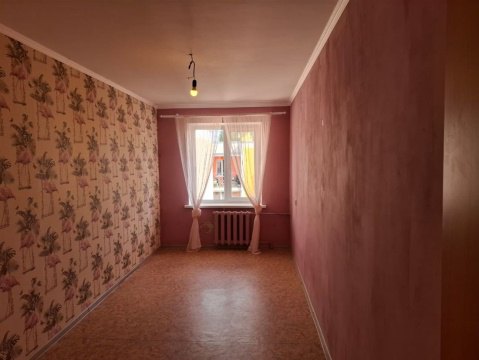 3-к квартира, 3/3 эт., 65м²