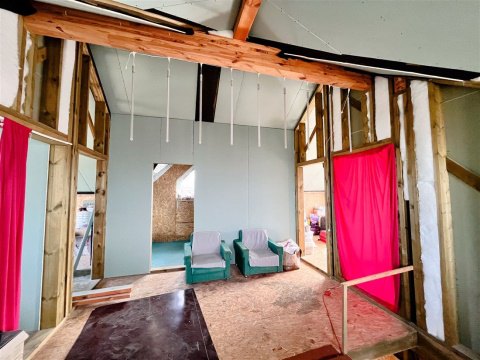 Дом 127м², участок 6 сот.