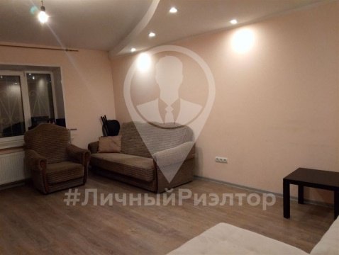 2-к квартира, 1/10 эт., 70м²