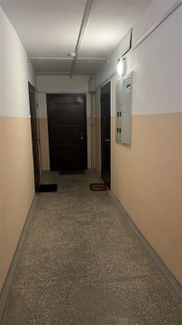 2-к квартира, 10/18 эт., 42м²