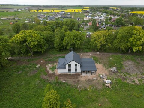 Дом 250м², участок 12 сот.