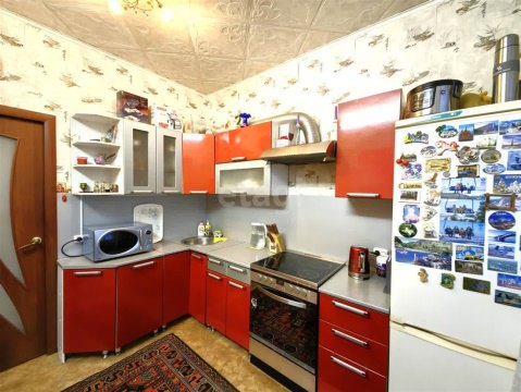 3-к квартира, 8/9 эт., 72м²