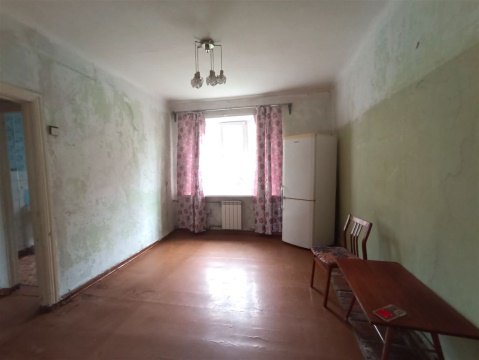 3-к квартира, 1/3 эт., 45м²