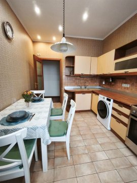 2-к квартира, 14/20 эт., 65м²