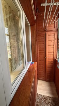 3-к квартира, 5/5 эт., 65м²