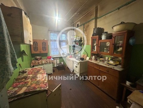 4-к квартира, 2/3 эт., 104м²