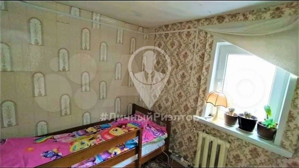 Дом 40м², участок 1 631 сот.