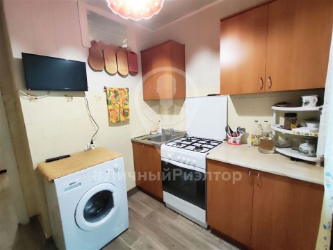 2-к квартира, 5/5 эт., 48м²