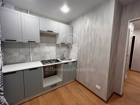 2-к квартира, 5/5 эт., 45м²