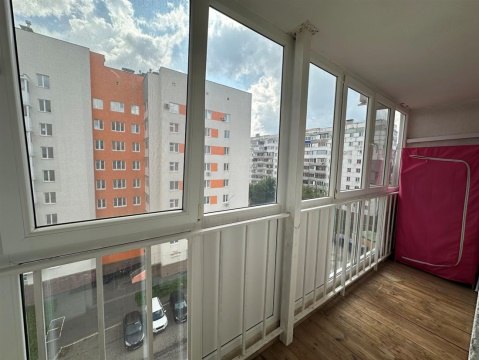 1-к квартира, 6/9 эт., 37м²