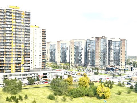 2-к квартира, 8/9 эт., 82м²