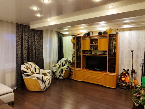 3-к квартира, 8/9 эт., 77м²
