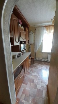 3-к квартира, 1/2 эт., 57м²