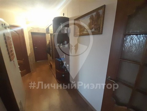 3-к квартира, 5/5 эт., 50м²