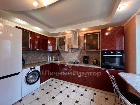 3-к квартира, 5/9 эт., 94м²