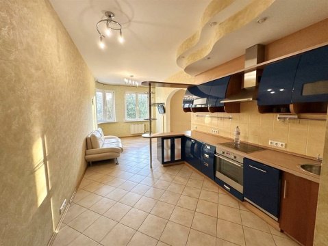 3-к квартира, 4/25 эт., 138м²