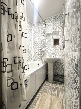 3-к квартира, 1/5 эт., 53м²