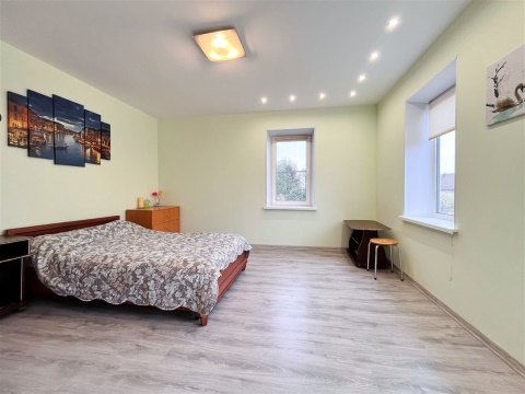 Дом 83м², участок 10 сот.