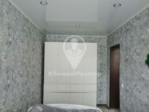 3-к квартира, 1/2 эт., 50м²