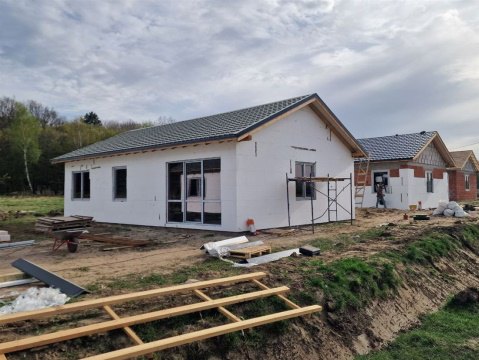 Дом 85м², участок 5,15 сот.